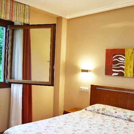 La Barzana Barro (Llanes)